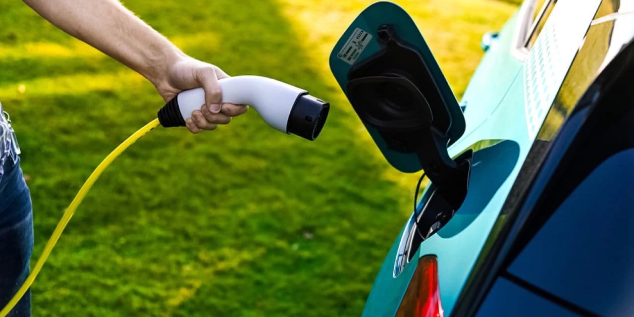 almanlar 10 yil daha vergisiz elektrikli otomobil satin alabilecek P8sEvY8J