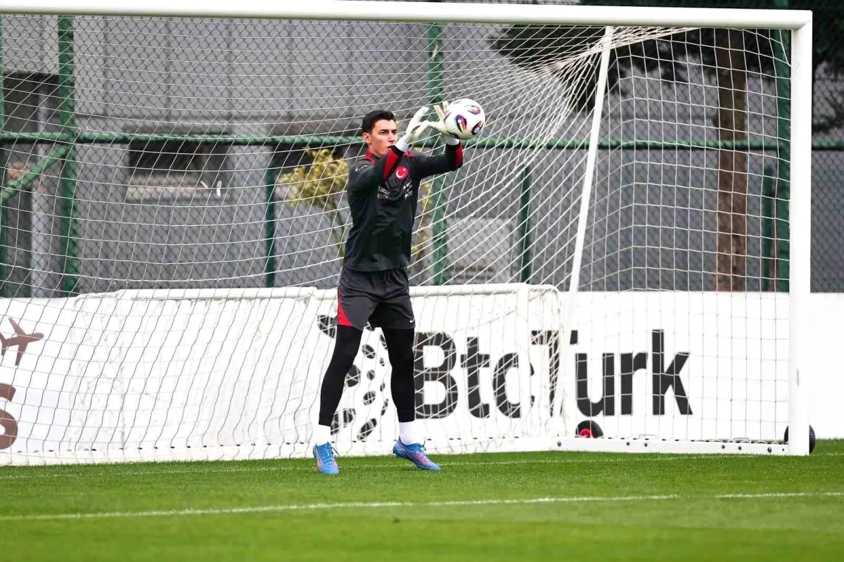 berke ozer milli takim kampindan izni olmadan ayrildi uwyiQZmI.jpg