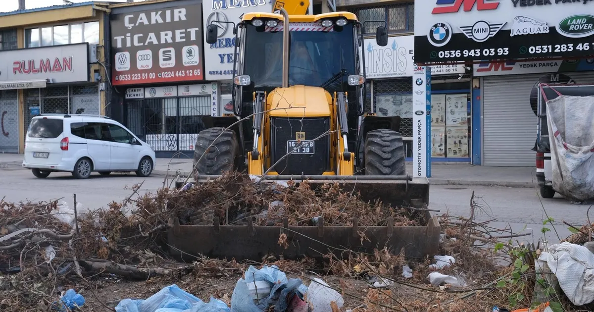 bursa niluferden besevler sanayi sitesine kapsamli temizlik D4QxnUyC