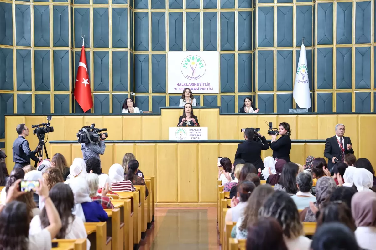 hatimogullarindan baris cagrisi qlJKMCJJ