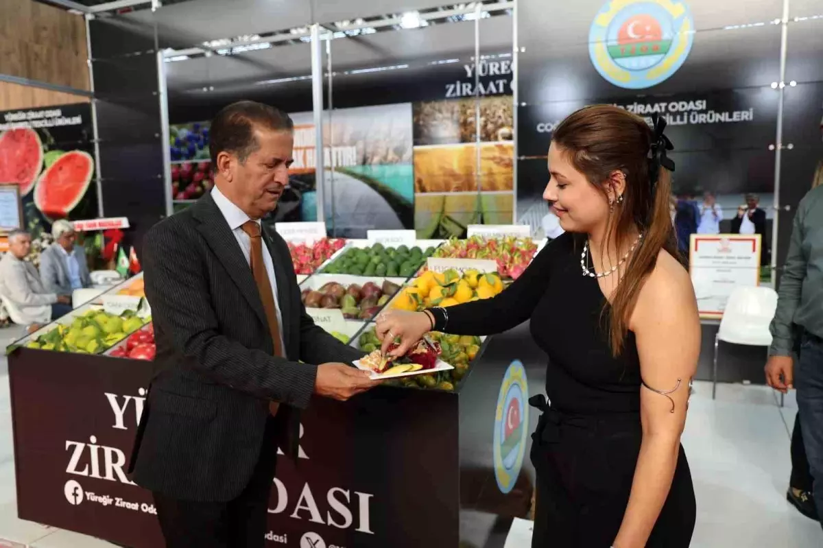 adanada tropikal meyveler sasirtti TaAO8WIZ.jpg