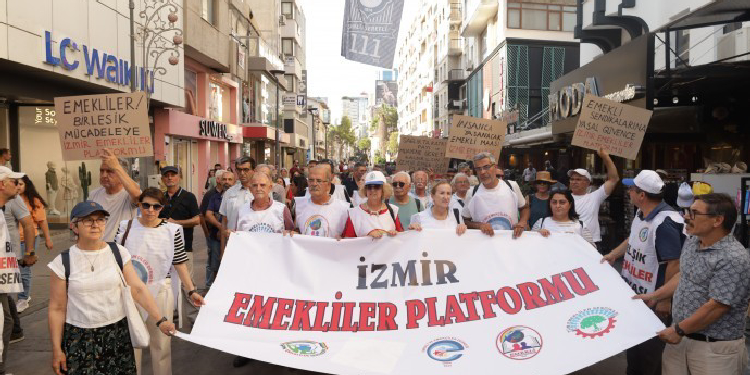 Emekliler hakları için sokağa çıktı – Politika Haber