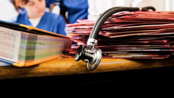 Epstein’in Ohio Eyalet Üniversitesinden jinekoloğa 3 ayda bir 25 bin dolar ödediği ortaya çıktı