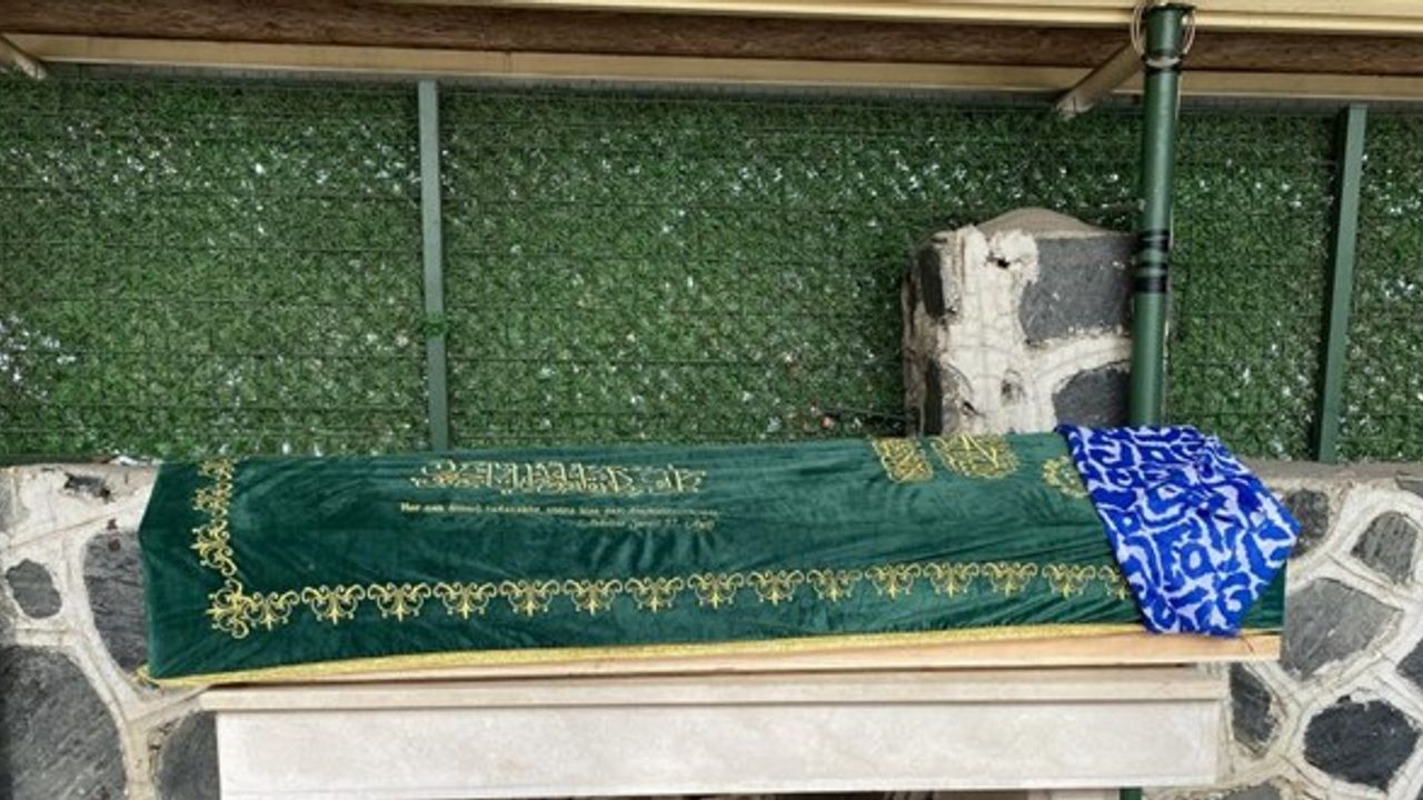 Okulda Kalp Krizi Geçiren 12’nci Sınıf Öğrencisi Hayatını Kaybetti